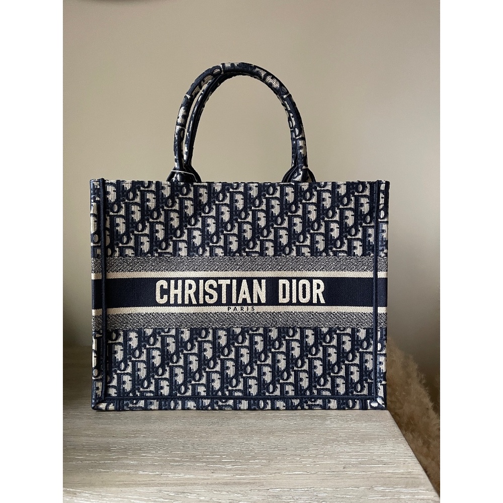 Medium Book Tote